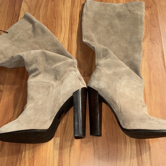 Colin Stuart Slouch Heeled Boots - Picture 4 of 14